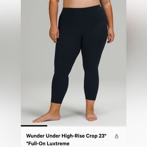 LULULEMON leggings cropped, size 10. Black.